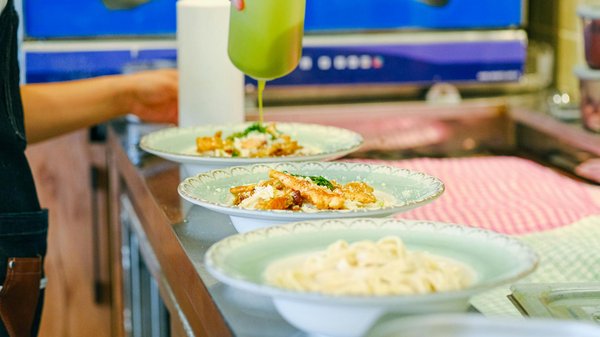 Uk drivers: your essential guide to staying updated on automotive news and innovations